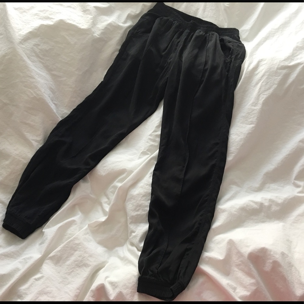 Lululemon Street to Studio I Pant